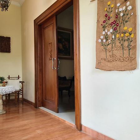 Ndalem Suryo Saptono Guest House Tugu 외부 사진
