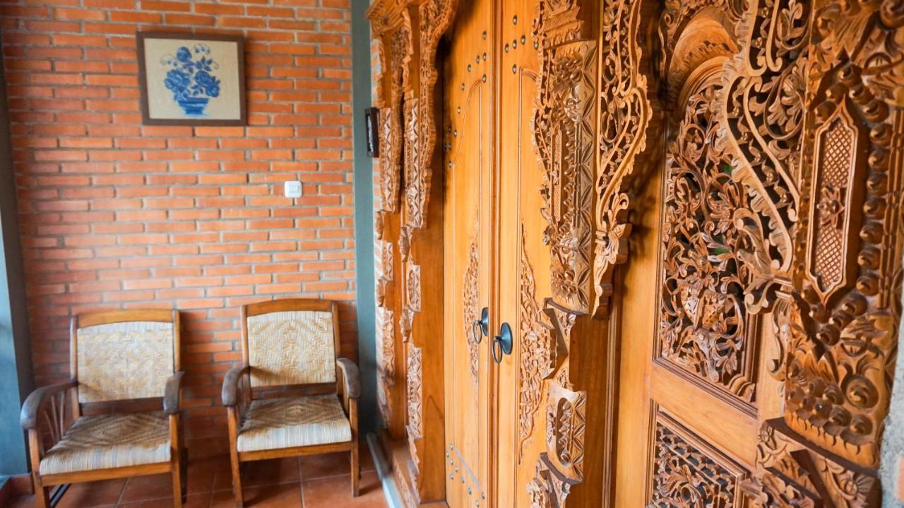 Ndalem Suryo Saptono Guest House Tugu 외부 사진