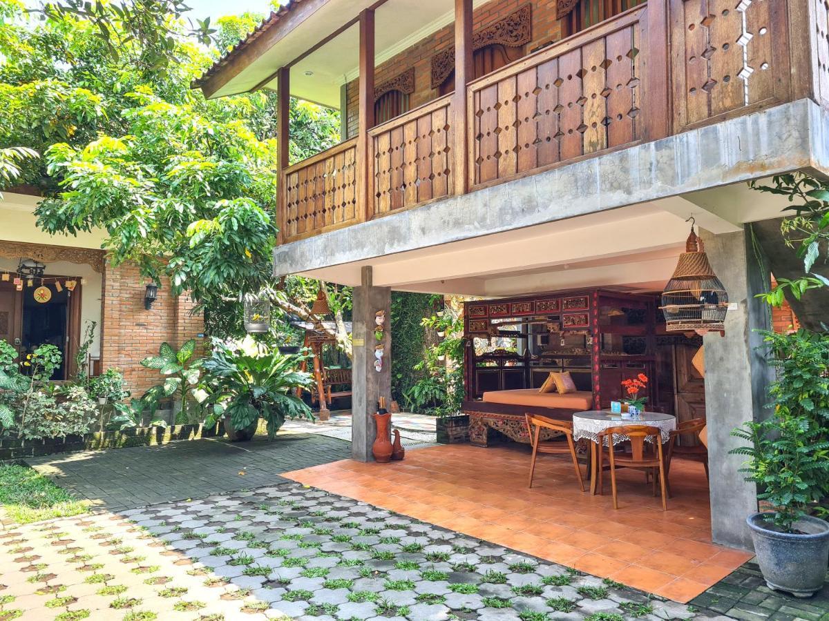 Ndalem Suryo Saptono Guest House Tugu 외부 사진
