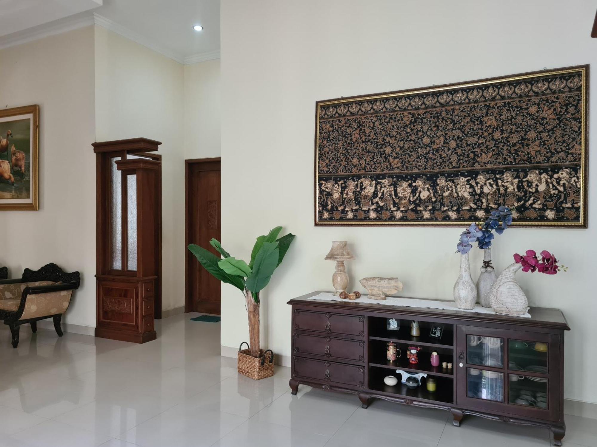 Ndalem Suryo Saptono Guest House Tugu 외부 사진