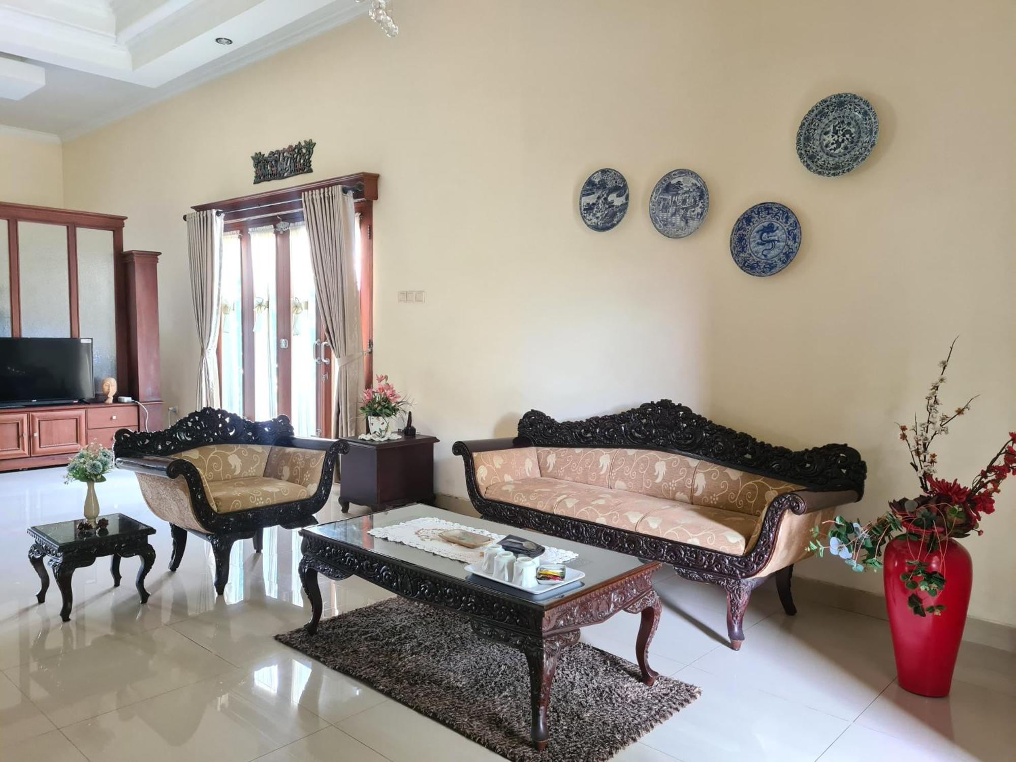 Ndalem Suryo Saptono Guest House Tugu 외부 사진