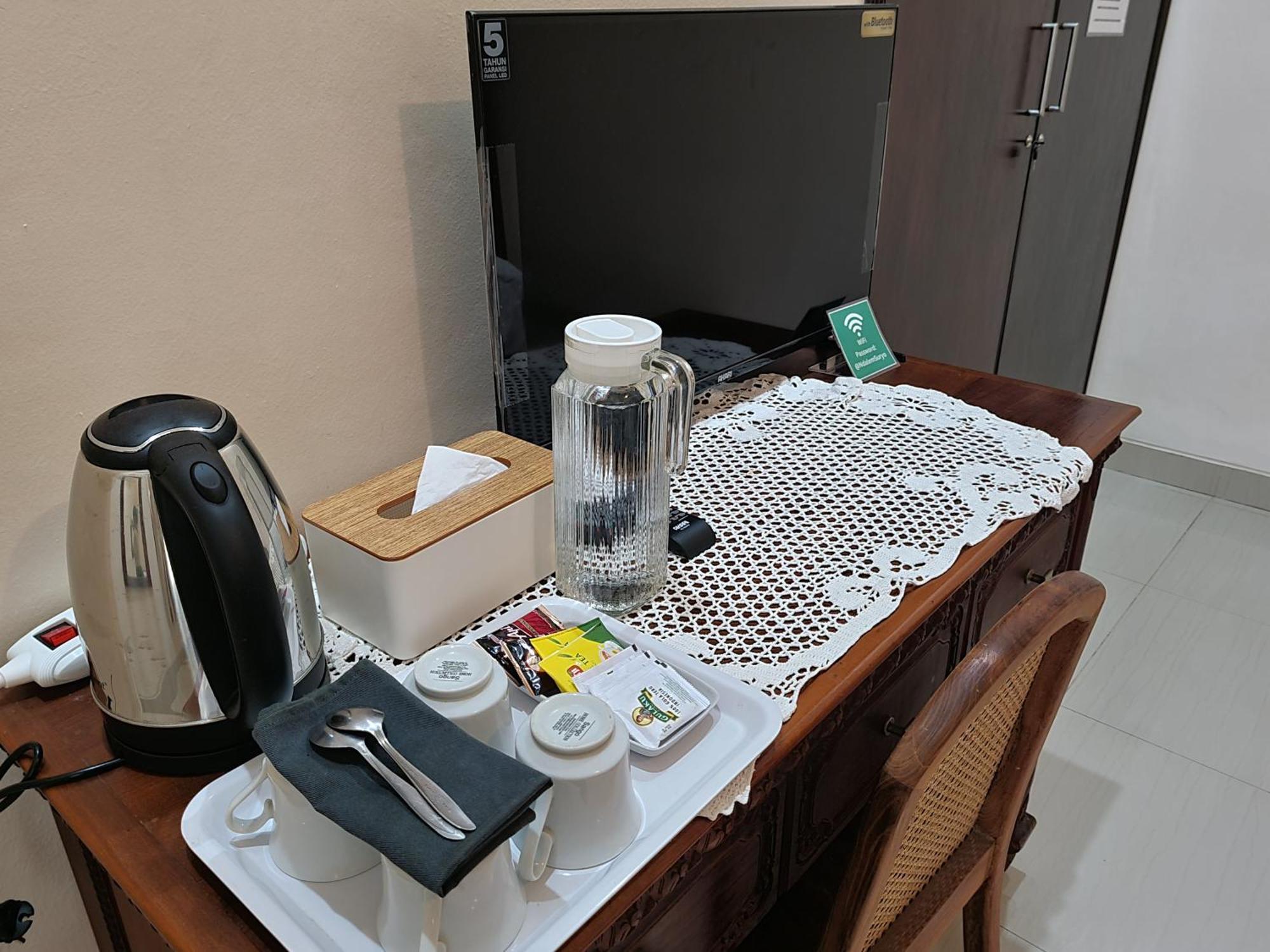 Ndalem Suryo Saptono Guest House Tugu 외부 사진