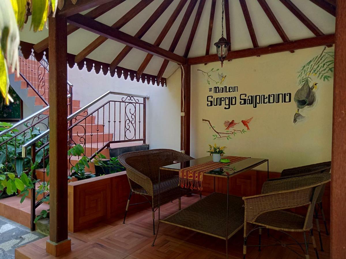 Ndalem Suryo Saptono Guest House Tugu 외부 사진